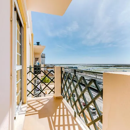 The Nest - Sea View - *