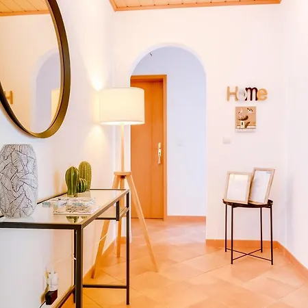 The Nest - Sea View -